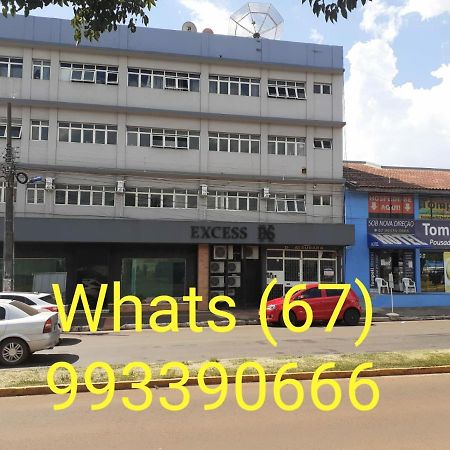 Portaria E Circulacao De Hospedes So Ate 23 Horas - Reabre As 5 Horas - Compartilhado Tompell Hostel Ponta Porã Екстериор снимка