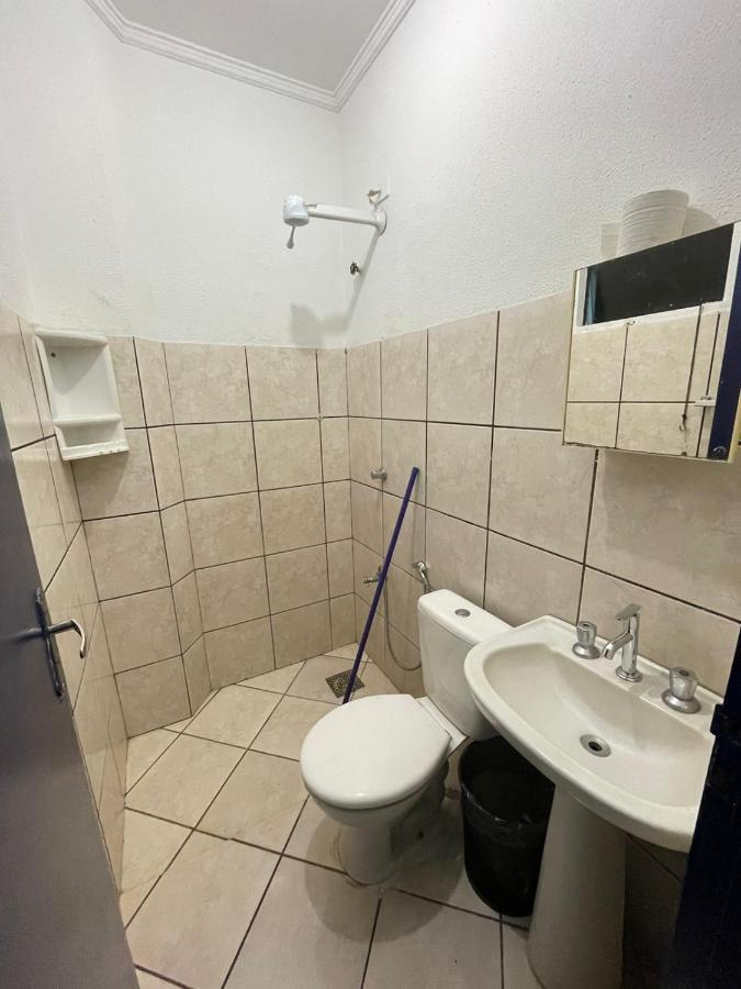 Portaria E Circulacao De Hospedes So Ate 23 Horas - Reabre As 5 Horas - Compartilhado Tompell Hostel Ponta Porã Екстериор снимка